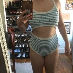 Aeire one piece swimsuit size XL long